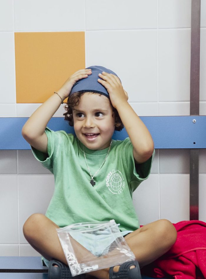 Toalha Microfibra disponível em várias cores, personalizável com bordado